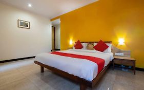 Mango Hotel Sawantwadi